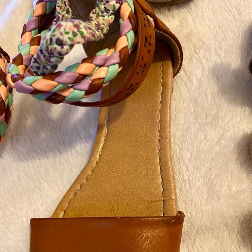 Toddler Girl Shoe Bundle - Size 10 - Picture 3 of 5